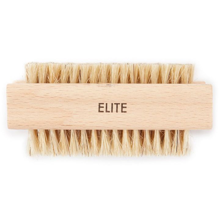 WOODEN NAIL BRUSH, NATURAL BRISTLE C/P 144