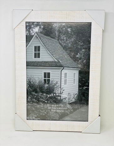 B&W 11X17 WHITE C/P 4