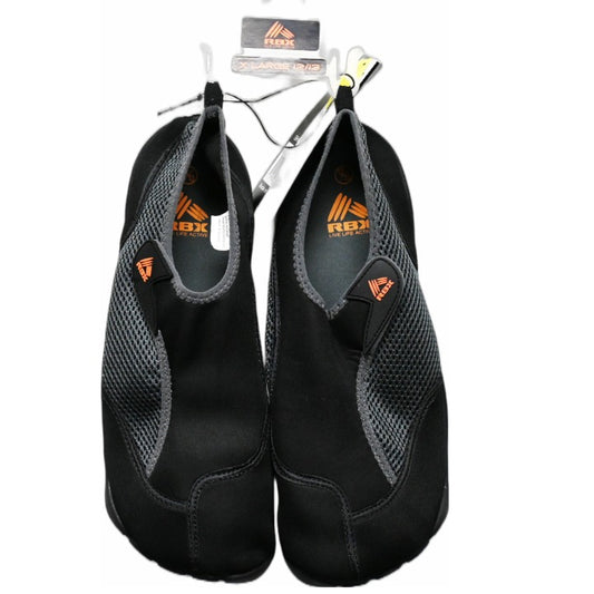 BLK/GRAY MEN WATER SHOES 3-ASST SIZE (8/9, 10/11, 12/13) C/P 12