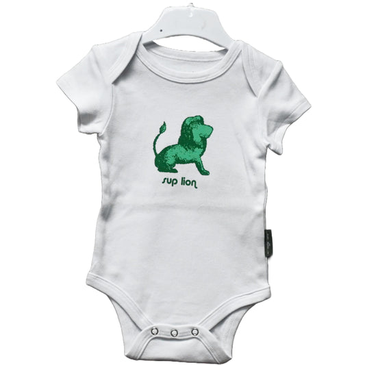 3-6 mont White Onesie, Sup Lion C/P 48