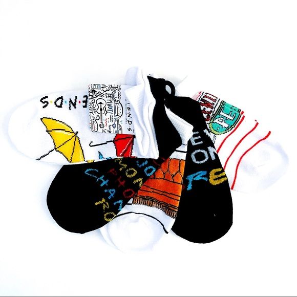 5pk FRIENDS ILL BE THERE FOR YOU SOCKS SIZE 9-11 C/P 60