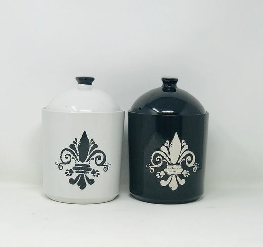 9.25" BLACK/WHITE FLEUR DE LIS TREAT JAR C/P 4