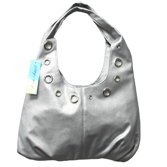 SILVER FLAT SHOULDER BAG wGROMMET DETAILS DEREK HEART C/P 12